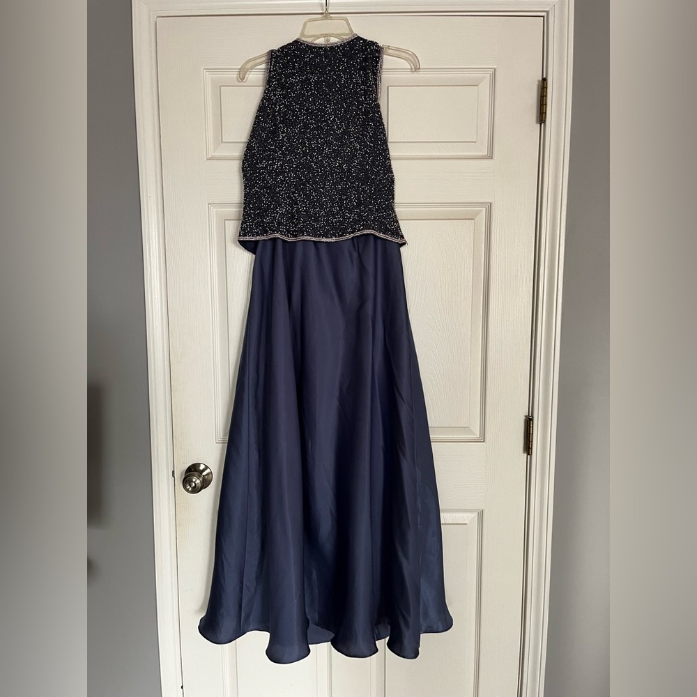 Adrianna Papell Evening Beaded Bodice 2 piece dress size 8